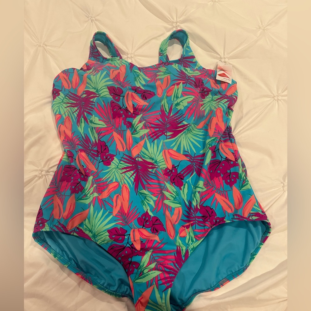 NWT Plus Lands’ End Swimsuit 26W